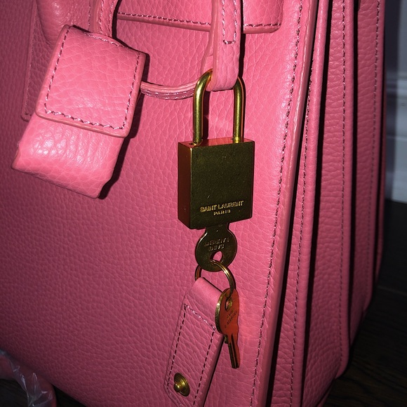 Saint Laurent Salmon-Coloured Leather Sac de Jour - Picture 6 of 8